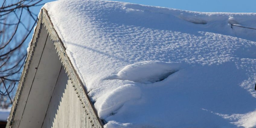 Is-Your-Roof-Ready-for-Winter_-min-panorama-c9778db02c346b39d7641020e7574213-