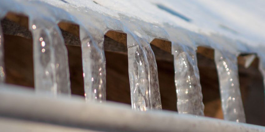 Common-Roofing-Issues-During-Winter-panorama-93a81cba8b862769d011ca26fb794503-