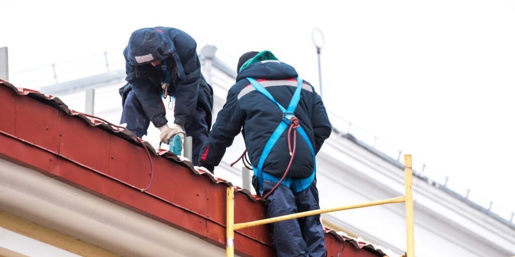 Residential-roofers-1024x683-panorama-234d8f1221ab0faa2395295a36ae11e7-